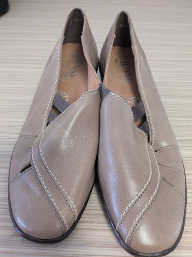 Ara pale brown slip - ara,